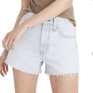 Madewell Relaxed Cutoff Light Wash 90s Denim Jean Shorts - NWT - Size 27